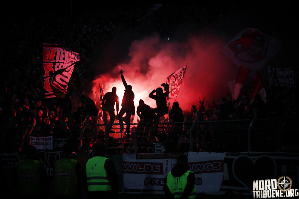 Karlsruher SC - SC Freiburg (0:1) / Achtelfinale, DFB-Pokal